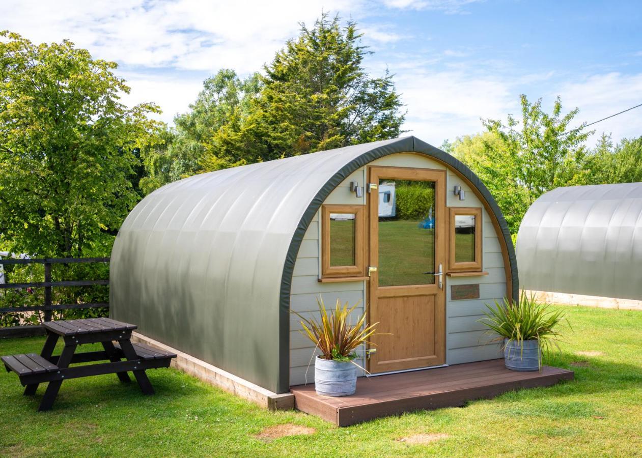 Отель Glamping At South Lytchett Manor Пул Экстерьер фото